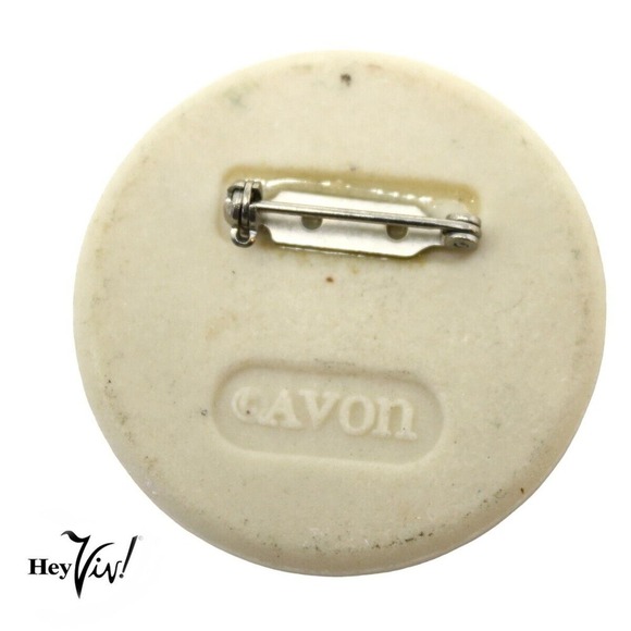 Vintage Avon Round Floral Ivory Ceramic Pin Brooch 1 1/2" Across - Hey Viv - Picture 5 of 7